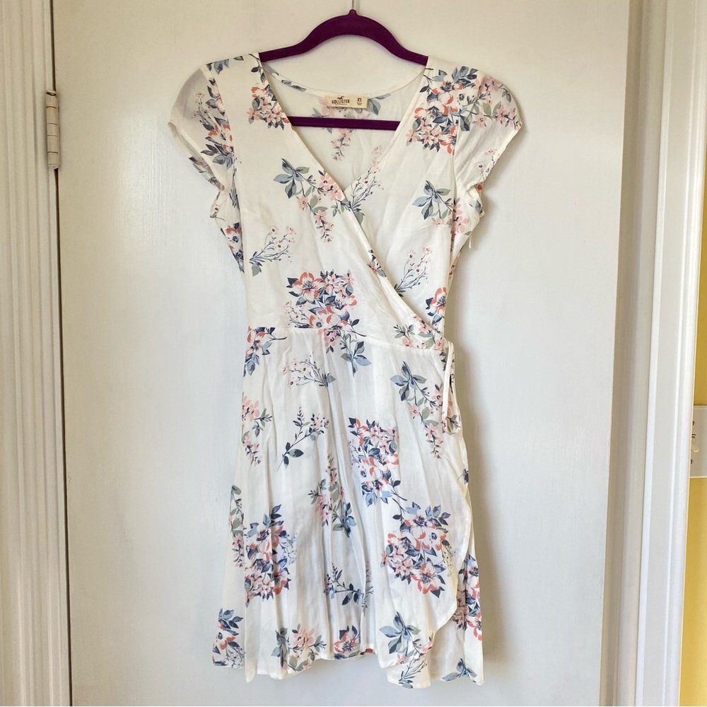 Hollister White Floral Mini Wrap Dress
